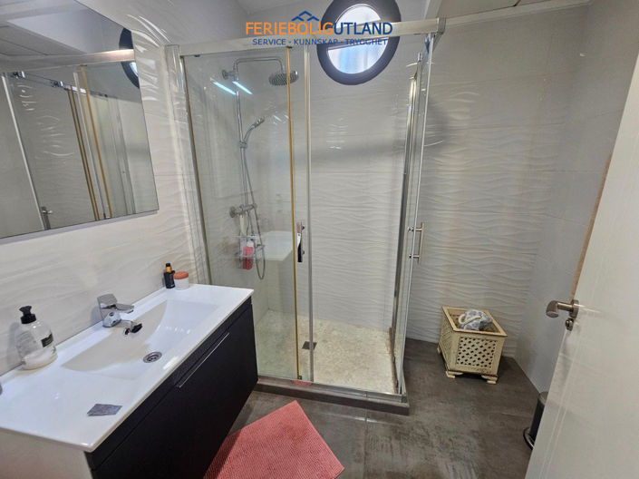 Image No.19-4 Bed Villa for sale
