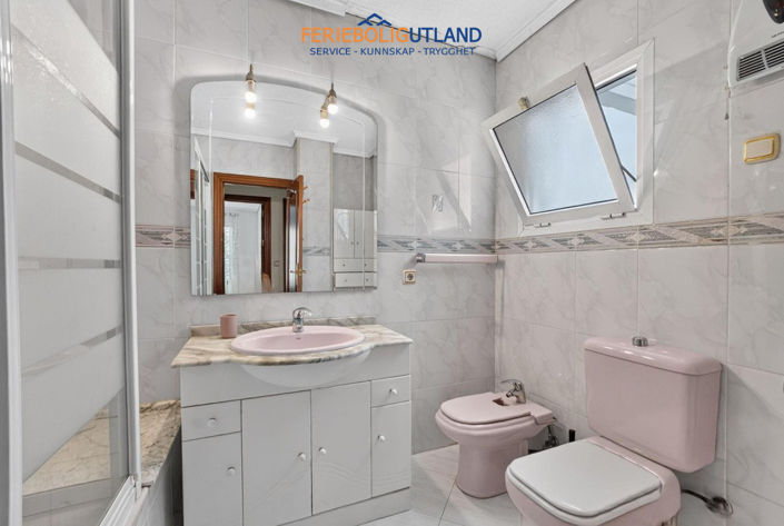 Image No.13-3 Bed Apartment for sale