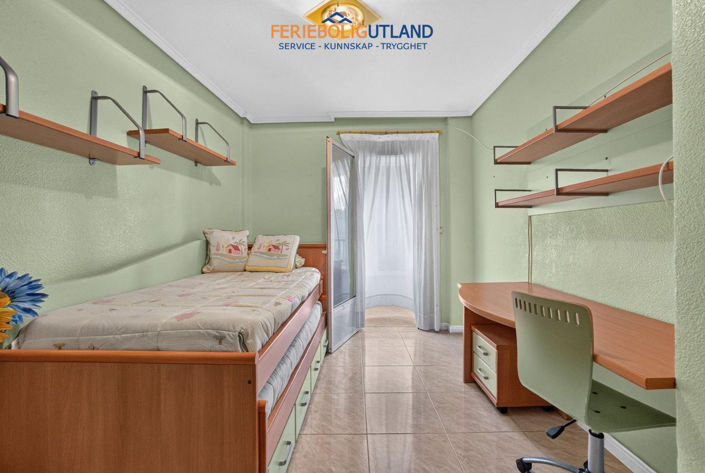 Image No.14-3 Bed Apartment for sale