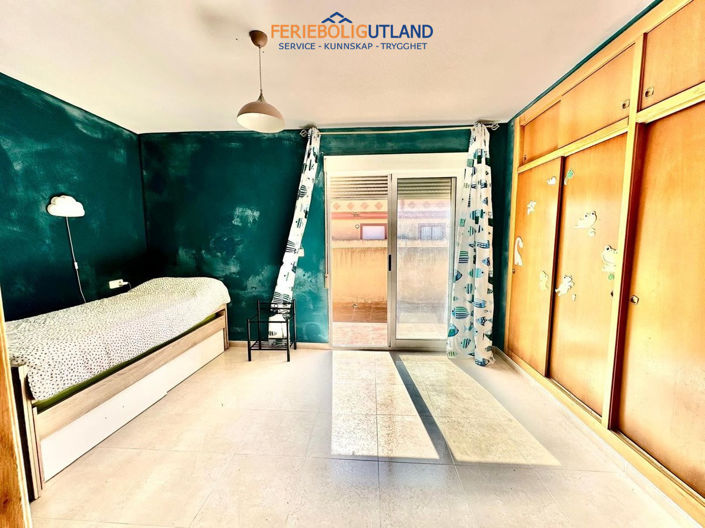 Image No.23-3 Bed Townhouse for sale