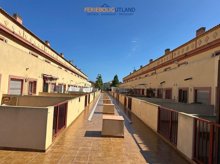 Image No.3-3 Bed Townhouse for sale