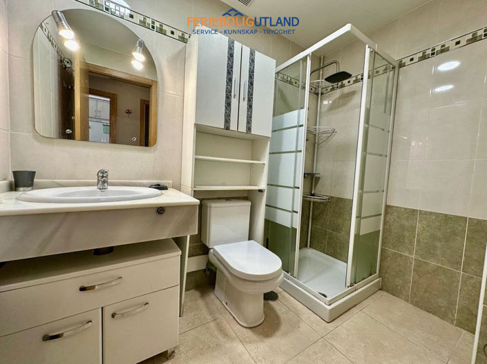 Image No.8-3 Bed Townhouse for sale