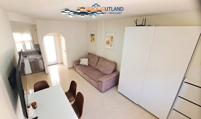 Image No.6-2 Bed Townhouse for sale