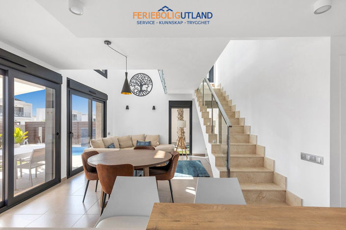 Image No.20-3 Bed Villa for sale