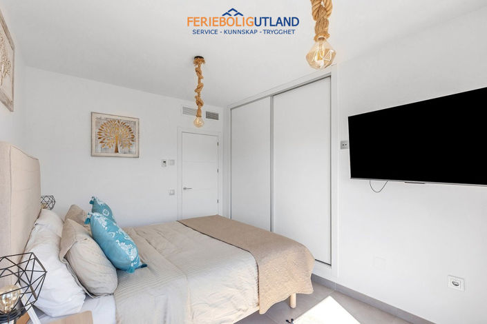 Image No.28-3 Bed Villa for sale