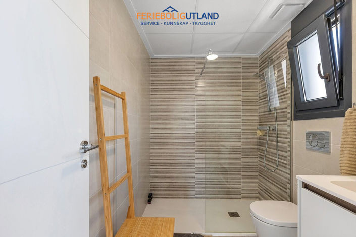 Image No.29-3 Bed Villa for sale