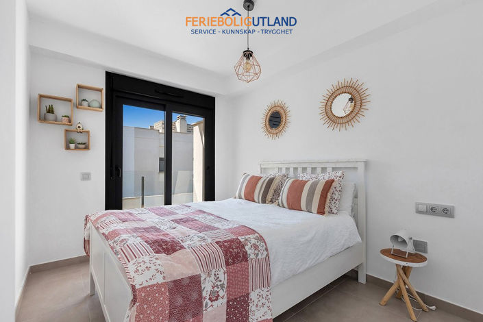 Image No.31-3 Bed Villa for sale
