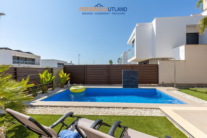 Image No.7-3 Bed Villa for sale