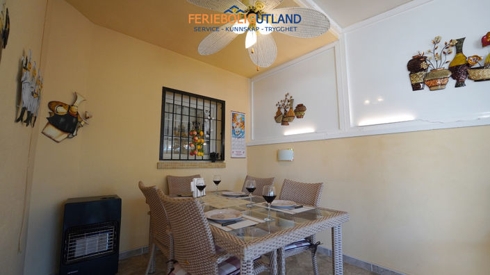 Image No.25-3 Bed Townhouse for sale
