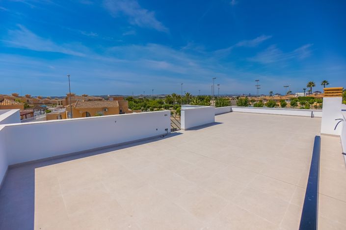 Image No.18-3 Bed Villa for sale