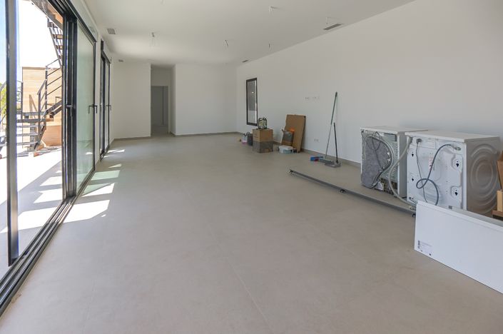 Image No.24-3 Bed Villa for sale