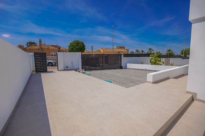 Image No.27-3 Bed Villa for sale