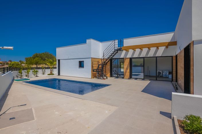 Image No.5-3 Bed Villa for sale