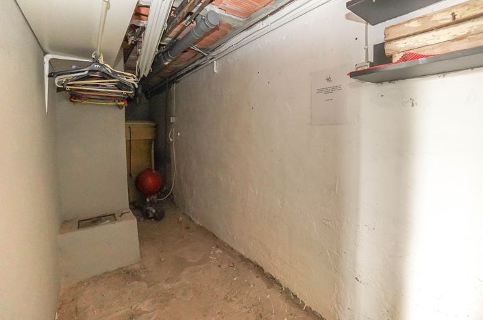 Image No.20-Commercial for sale