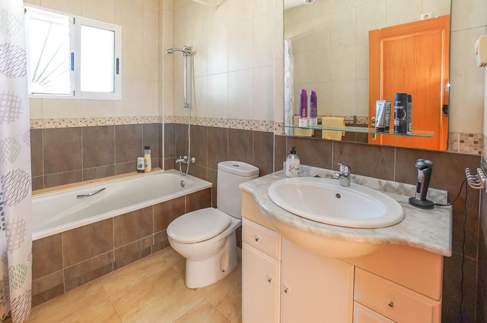 Image No.13-5 Bed Villa for sale