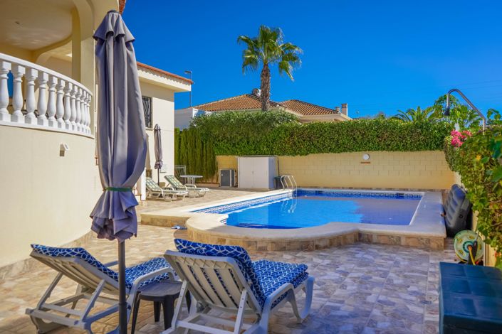 Image No.30-5 Bed Villa for sale