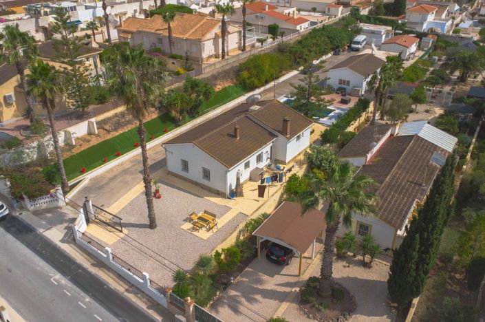 Image No.2-Villa de 6 chambres à vendre à La Marina