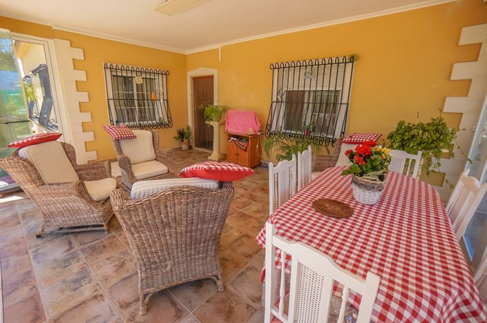 Image No.13-5 Bed Property for sale