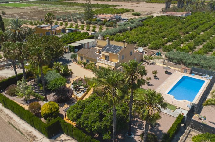 Image No.16-5 Bed Property for sale