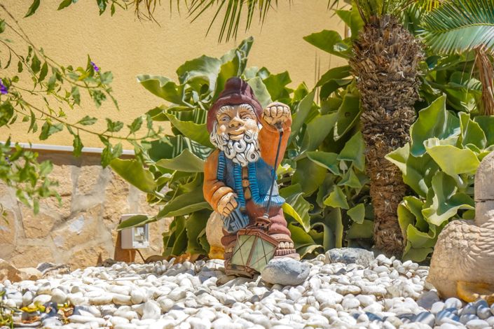 Image No.26-5 Bed Property for sale