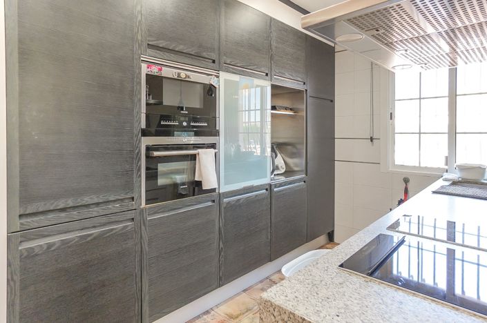 Image No.27-5 Bed Property for sale