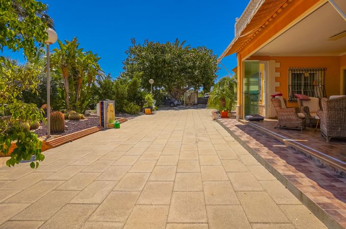 Image No.45-5 Bed Property for sale