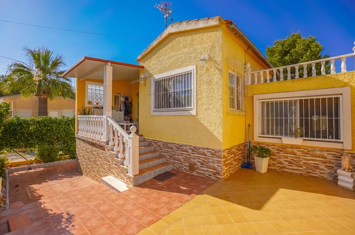 Image No.1-Villa / Détaché de 2 chambres à vendre à La Marina