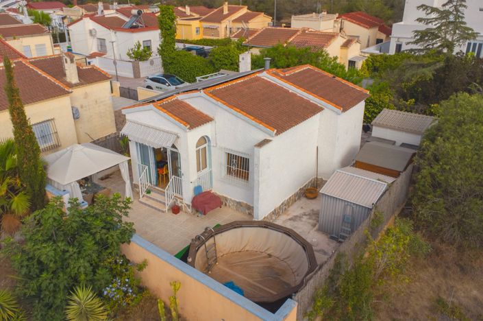 Image No.1-2 Bed Villa / Detached for sale