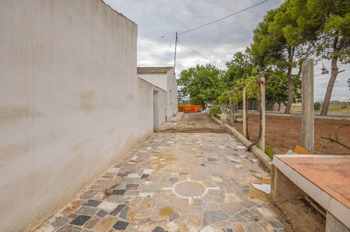 Image No.16-3 Bed Property for sale