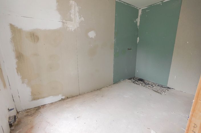 Image No.22-3 Bed Property for sale