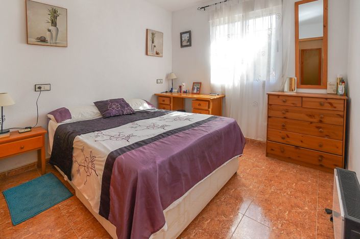 Image No.5-3 Bed Quad for sale