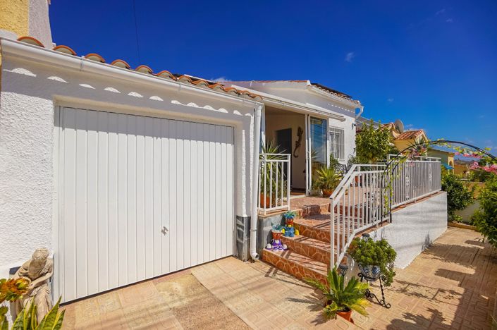 Image No.1-Villa / Détaché de 2 chambres à vendre à La Marina