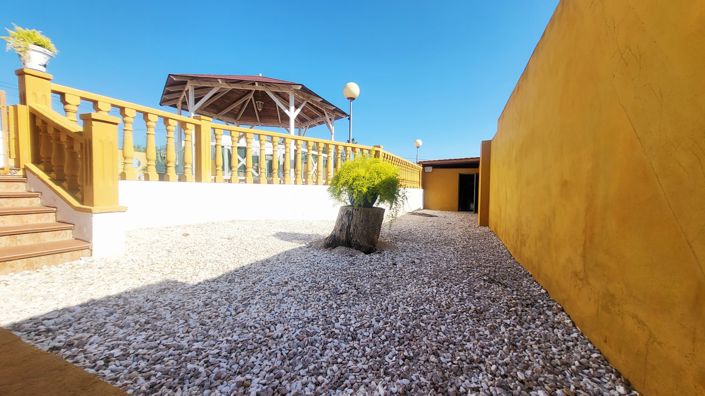 Image No.17-3 Bed Villa / Detached for sale