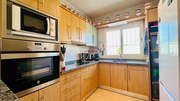 Image No.2-3 Bed Villa / Detached for sale