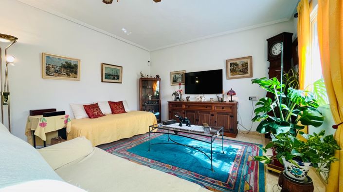 Image No.7-3 Bed Villa / Detached for sale