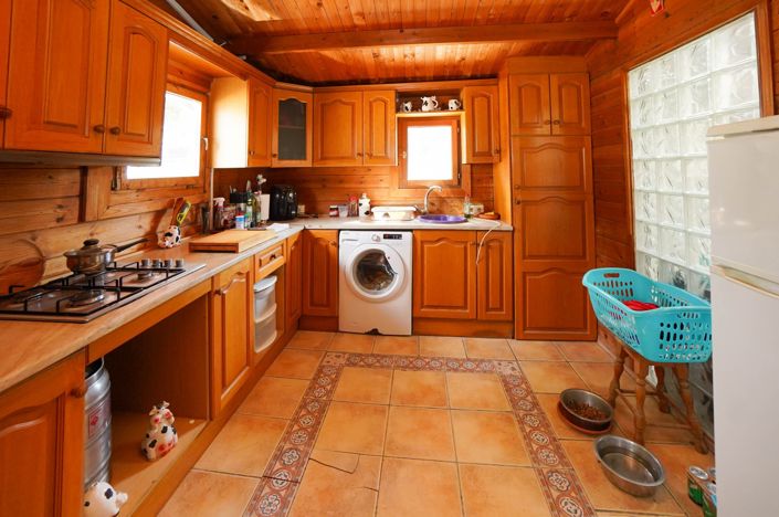 Image No.9-3 Bed Property for sale