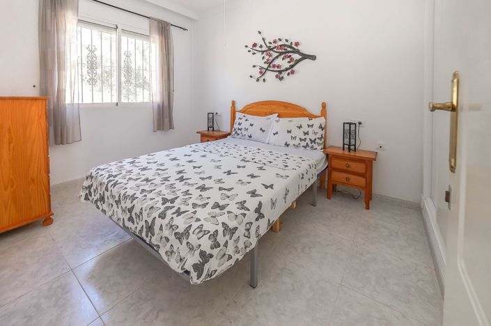 Image No.4-2 Bed Villa / Detached for sale