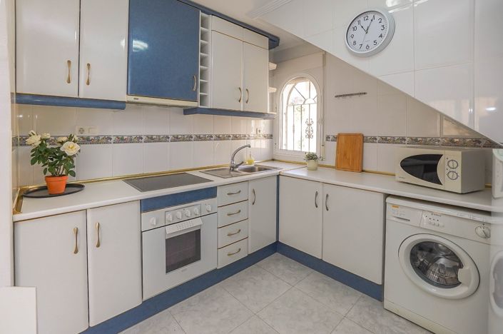 Image No.5-2 Bed Villa / Detached for sale