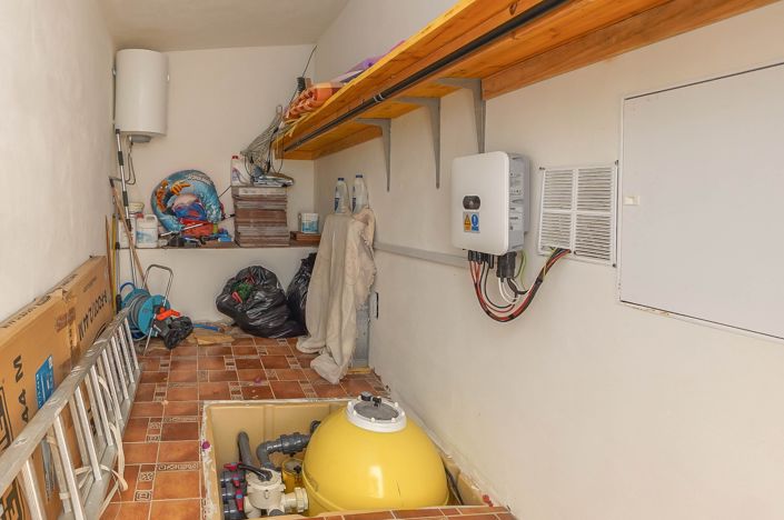 Image No.61-8 Bed Villa / Detached for sale