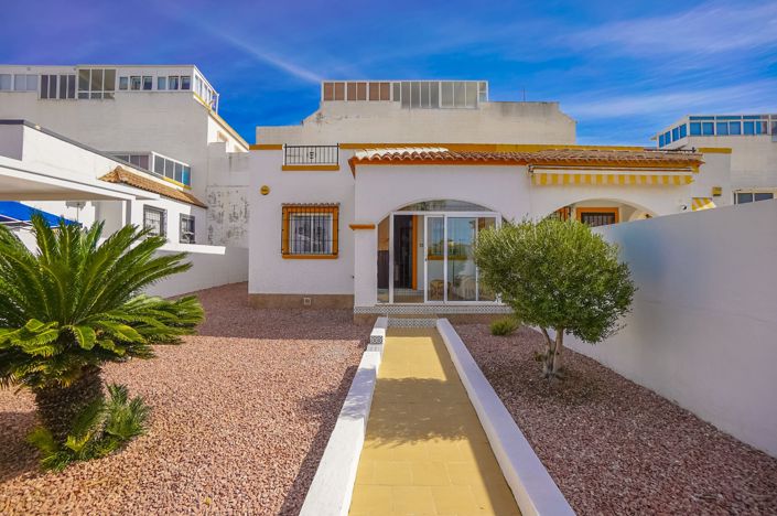 Image No.25-3 Bed Quad for sale