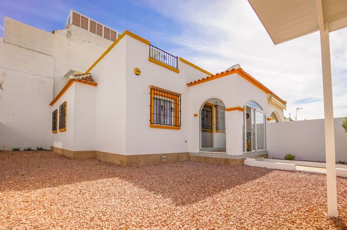 Image No.32-3 Bed Quad for sale