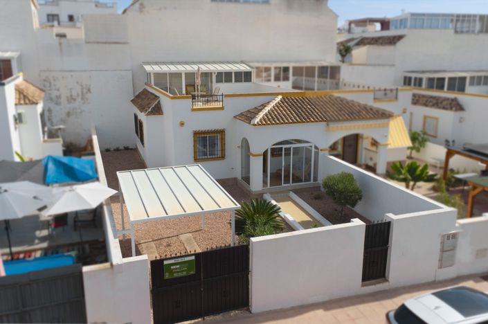 Image No.34-3 Bed Quad for sale