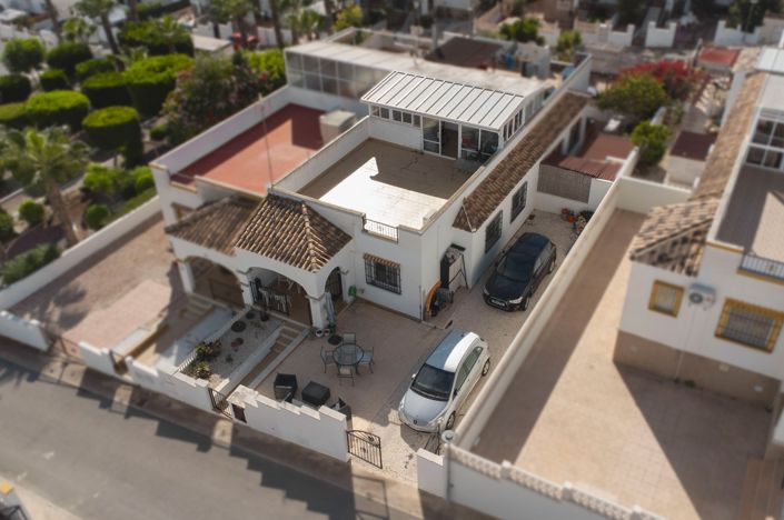 Image No.21-3 Bed Quad for sale