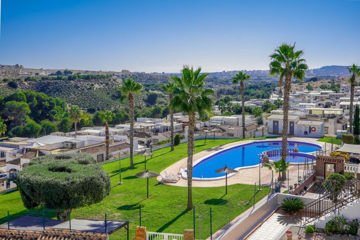 Image No.32-3 Bed Quad for sale