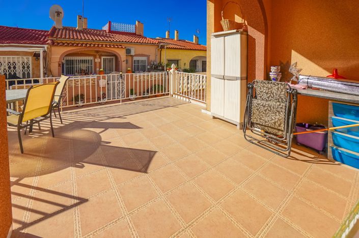 Image No.22-4 Bed Townhouse for sale