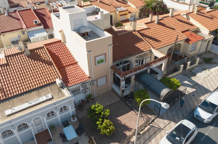 Image No.26-4 Bed Townhouse for sale