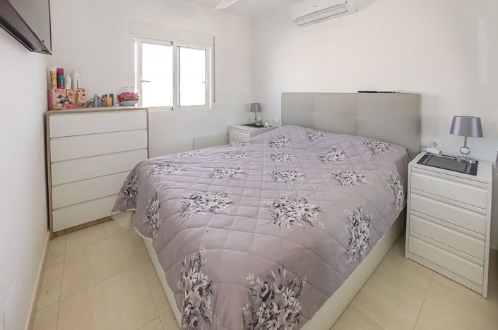 Image No.5-4 Bed Townhouse for sale