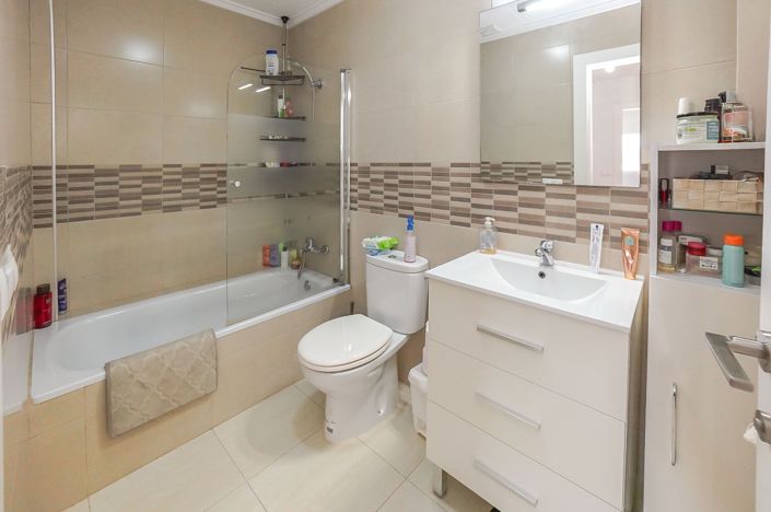 Image No.6-4 Bed Townhouse for sale