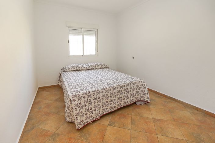 Image No.4-2 Bed Villa / Detached for sale