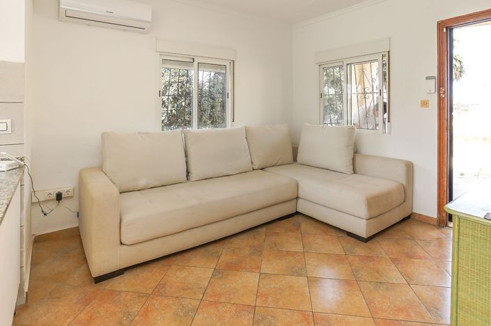 Image No.9-2 Bed Villa / Detached for sale